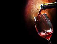 TÓMESE UNA COPA DE VINO